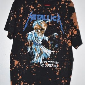 Bleached Vintage Metallica shirt